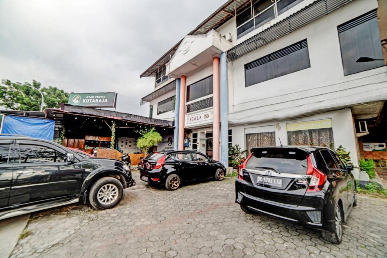 OYO 90450 Scala Inn Medan Esterno foto