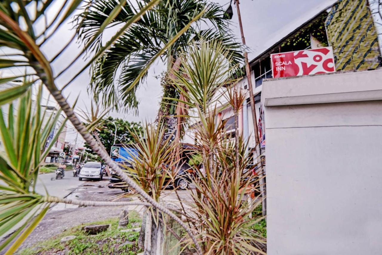 OYO 90450 Scala Inn Medan Esterno foto