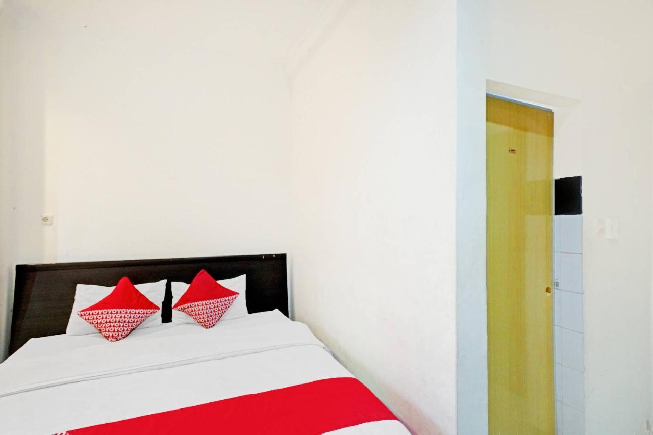 OYO 90450 Scala Inn Medan Esterno foto