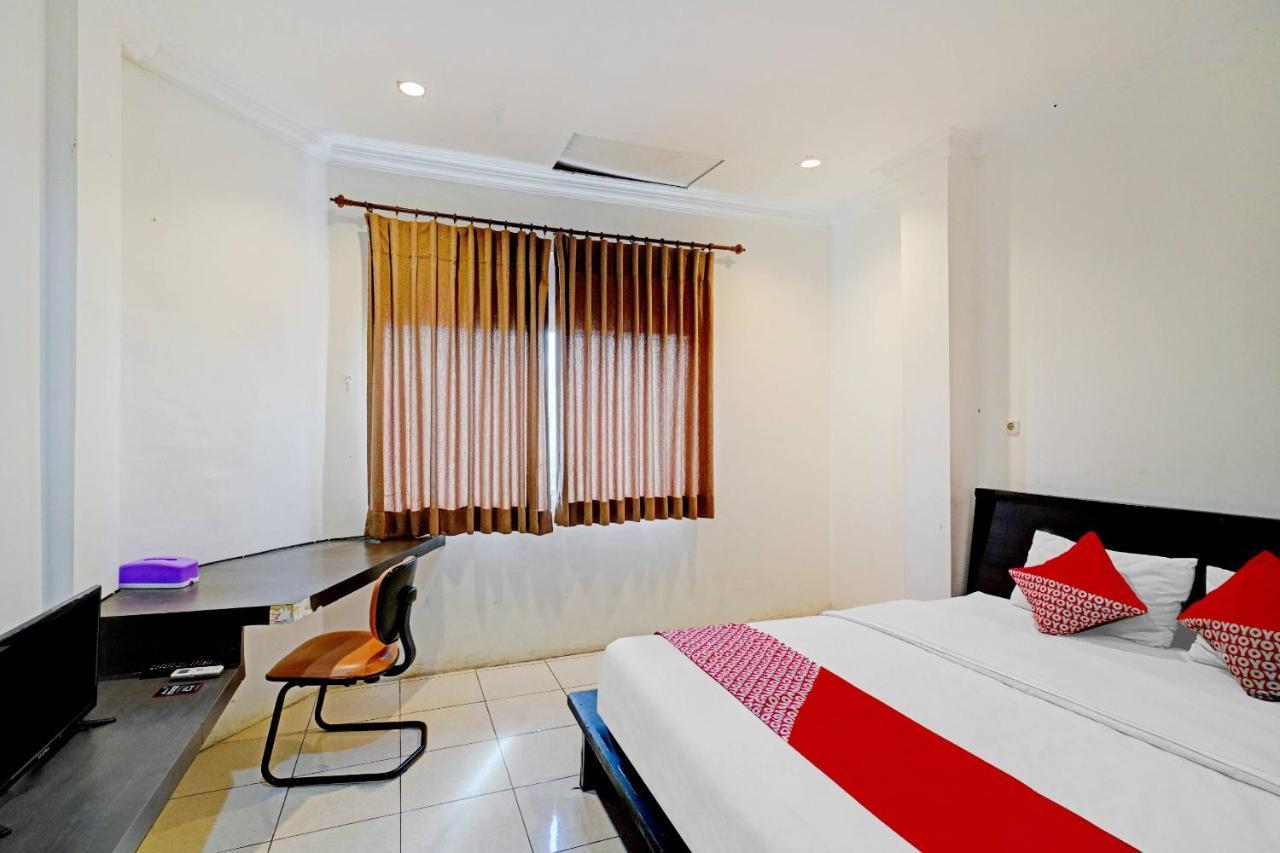 OYO 90450 Scala Inn Medan Esterno foto