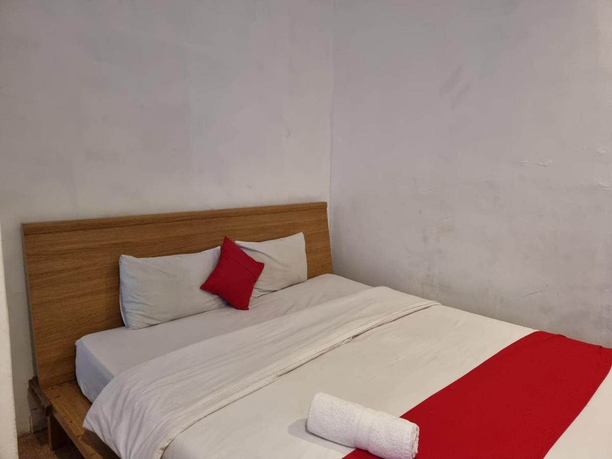 OYO 90450 Scala Inn Medan Esterno foto