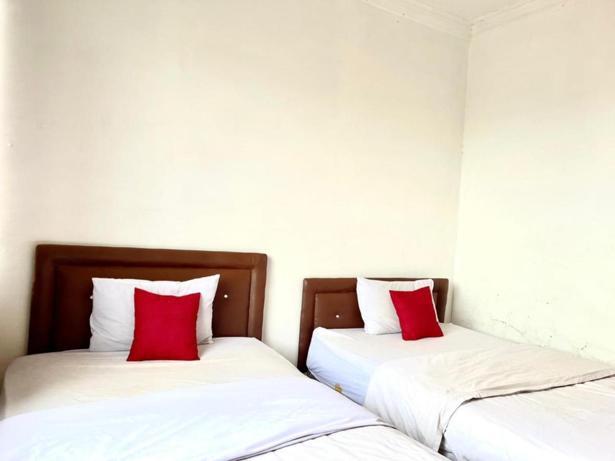 OYO 90450 Scala Inn Medan Esterno foto